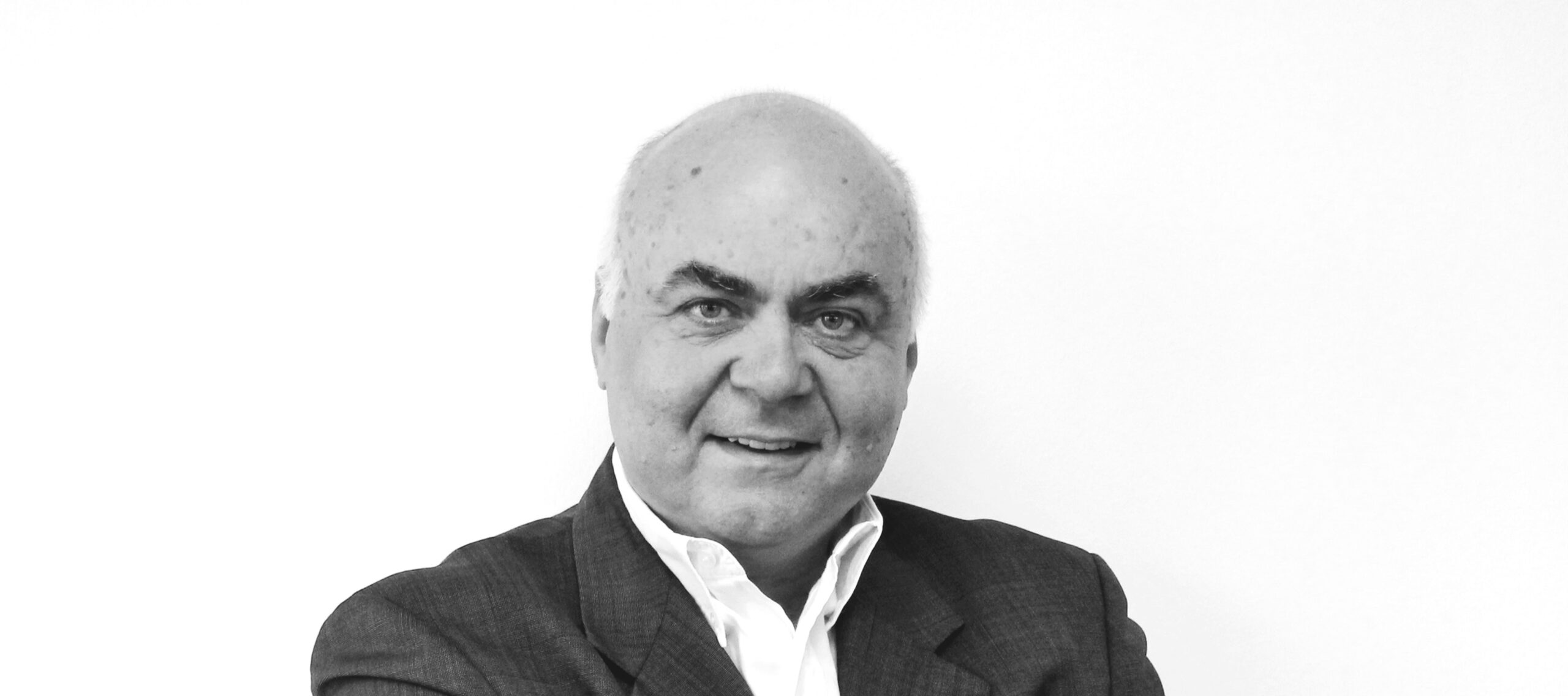 Read more about the article Crno ili bijelo – pad ili novi uzlet?