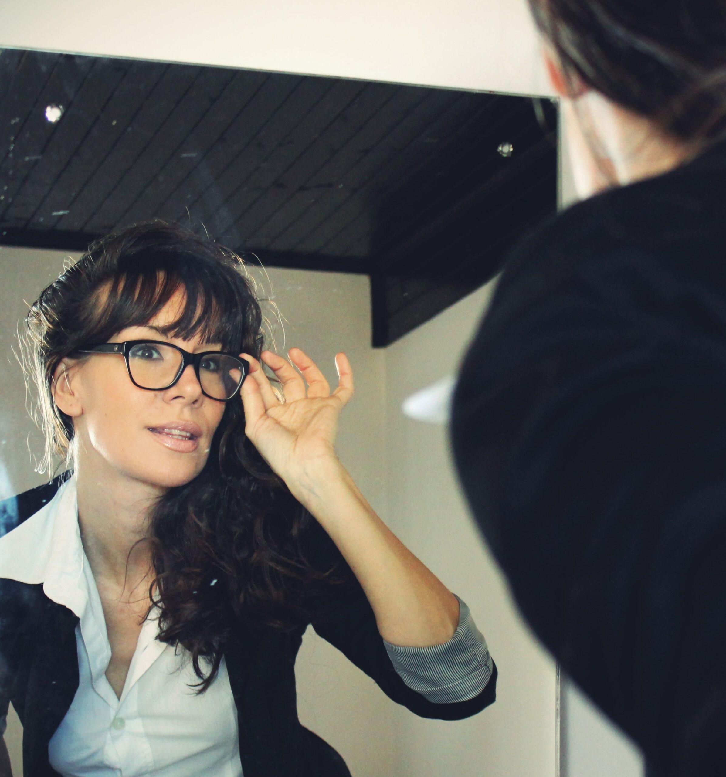 Read more about the article Tvoja jedina konkurencija gleda te iz ogledala