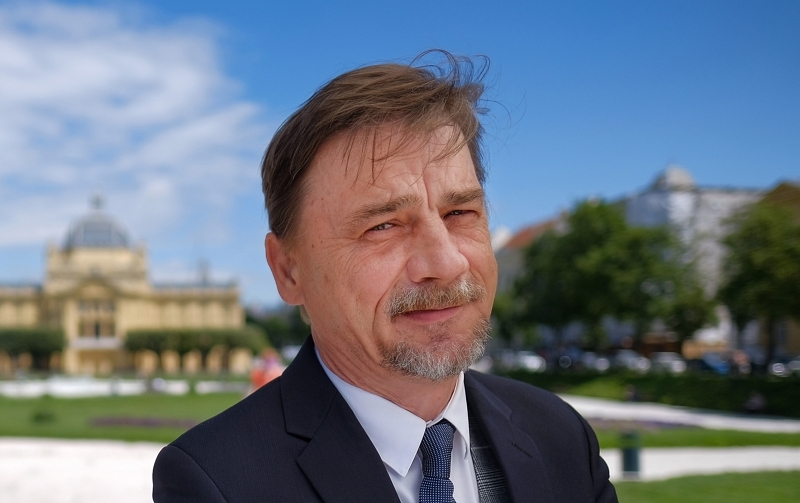 Read more about the article Materijalizirani nemir