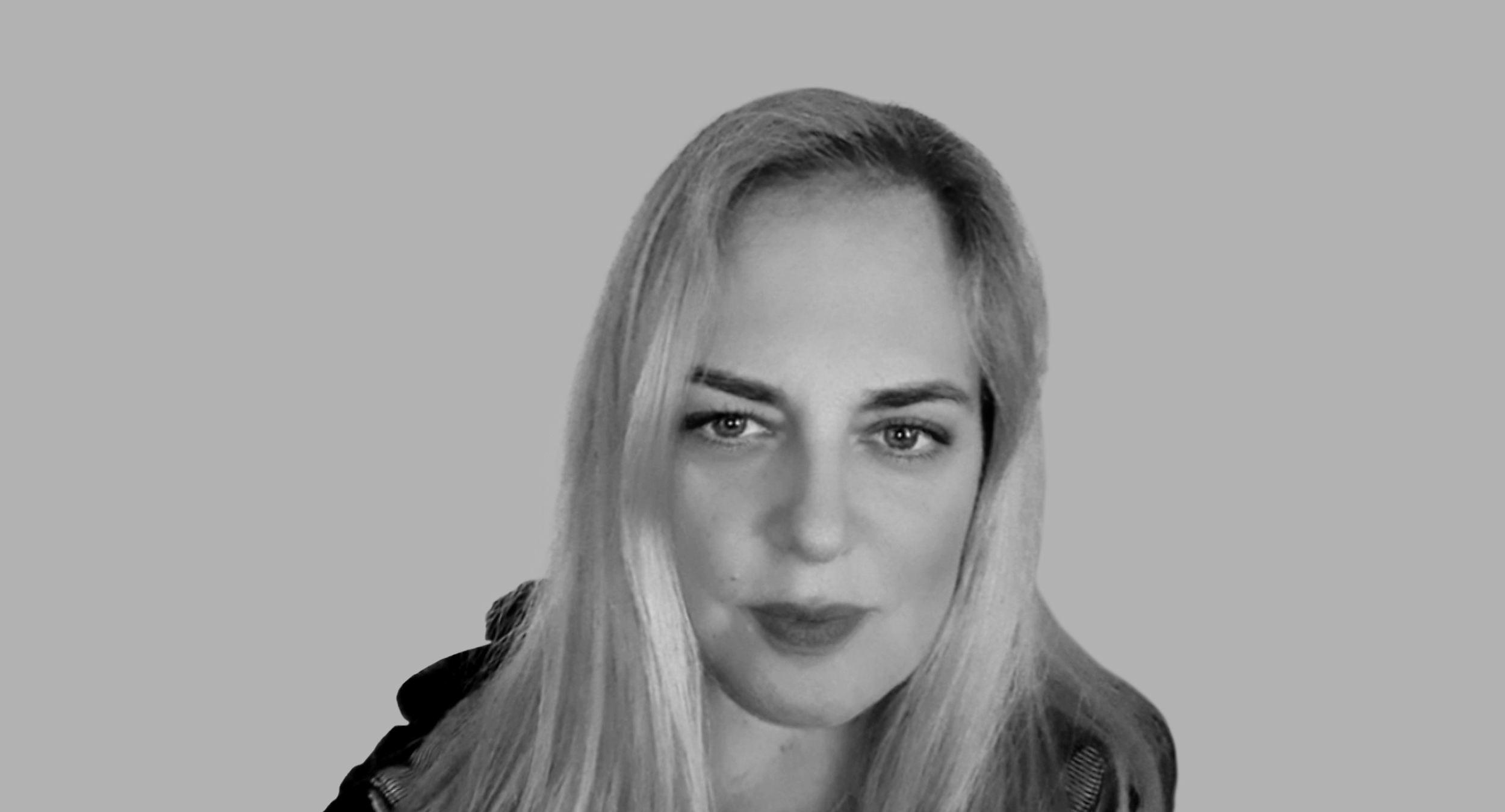 Read more about the article Crno-crvena šahovska ploča